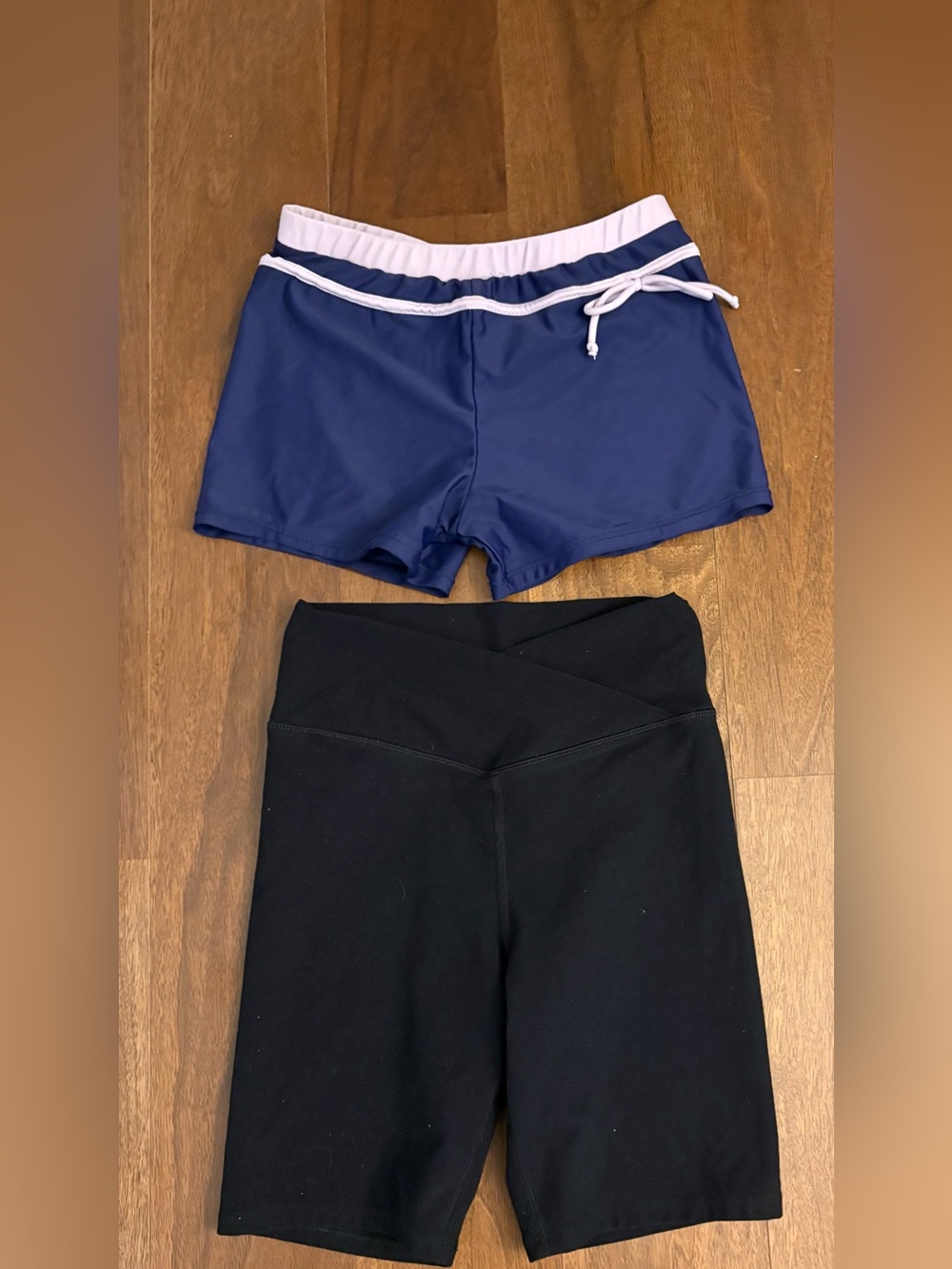 Women XS / Girl 12 like new shorts